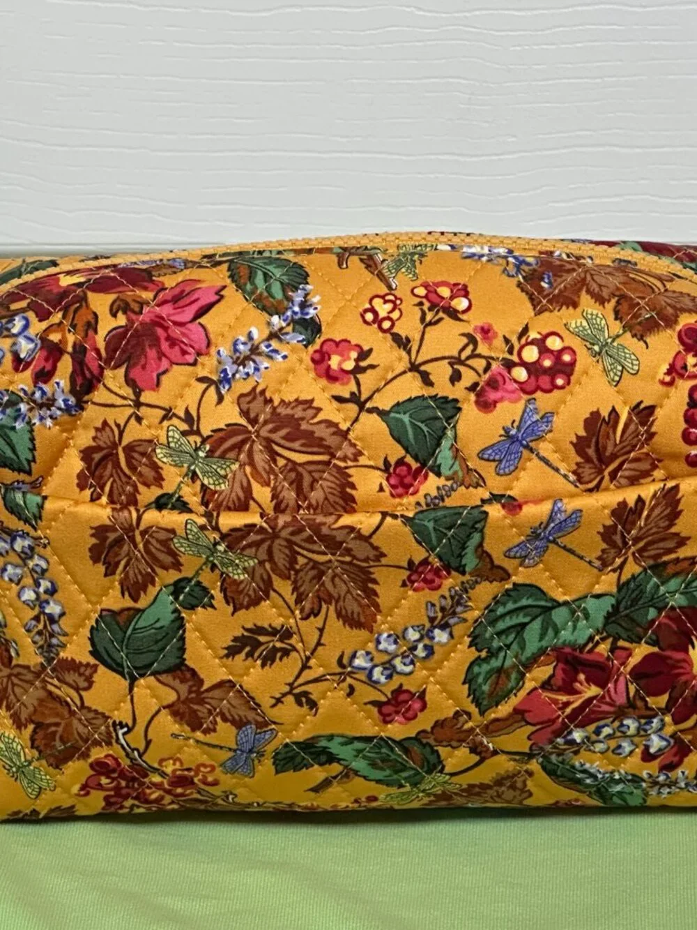 VERA BRADLEY GILMORE GIRLS COSMETIC BAG CASE:NWT GILMORE GIRLS AUTUMN